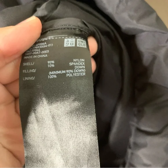 Uniqlo womens black ultra light down full zip hooded jacket with packable bag XS - Picture 8 of 9